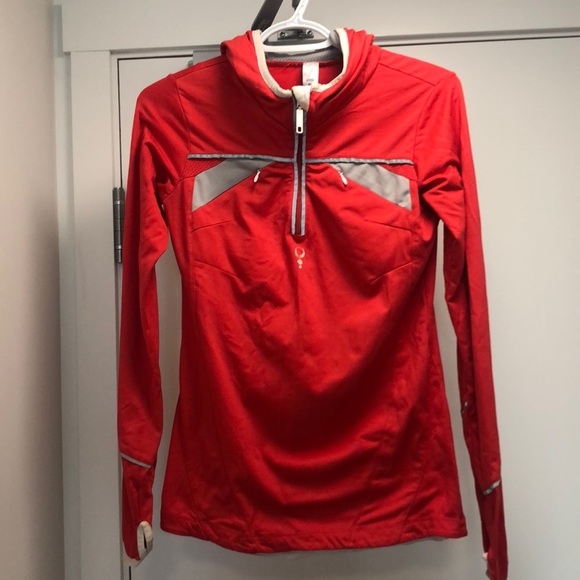 Pull over work out hoodie. Many zippers &so comfy! - Picture 4 of 6